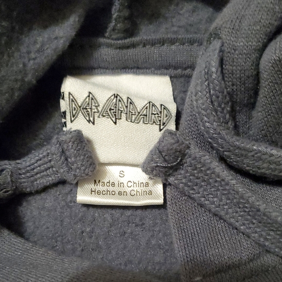 Def Leppard Graphic Hoodie - Picture 2 of 5